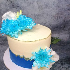 Свадебный набор: торт с начинкой Баунти и капкейки
