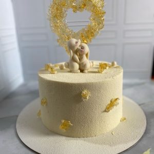 Торт на свадьбу «Ферерро Роше» c фигурками, сердцем и кристаллами