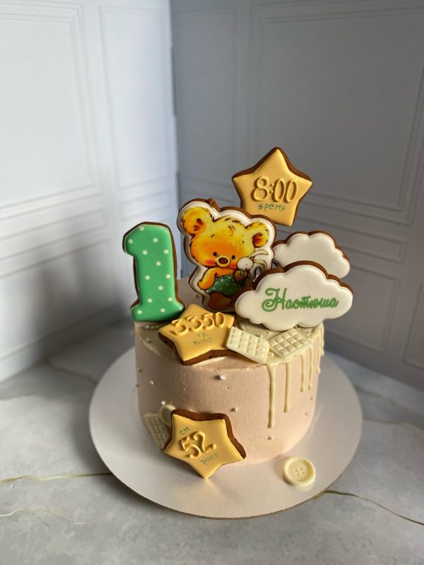 Торт «Орео с Чизкейом» на годик с пряничным декором