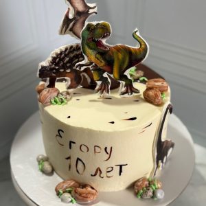 Торт с динозаврами для мальчика с начинкой «Клубничная нежность»