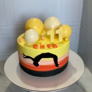 Торт для мальчика на 11 лет с начинкой «Малиновый рай»