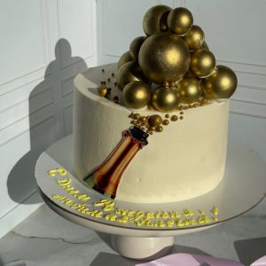 Торт девушки/женщины «Малиновый рай» с шариками