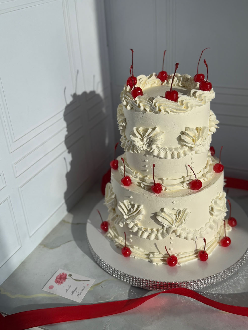 tort-na-svadbu-ili-yubiley-v-stile-lambet-s-baunti-4 Торт на свадьбу или юбилей в стиле Ламбет с «Баунти»