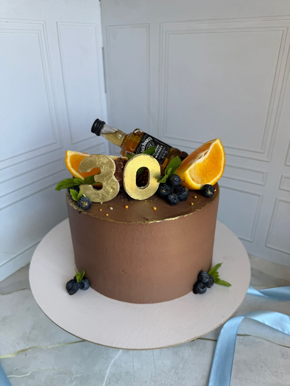 tort-dlya-muzhchiny-na-yubiley-30-let-ferero-roshe Торт для мужчины на юбилей 30 лет «Фереро Роше»